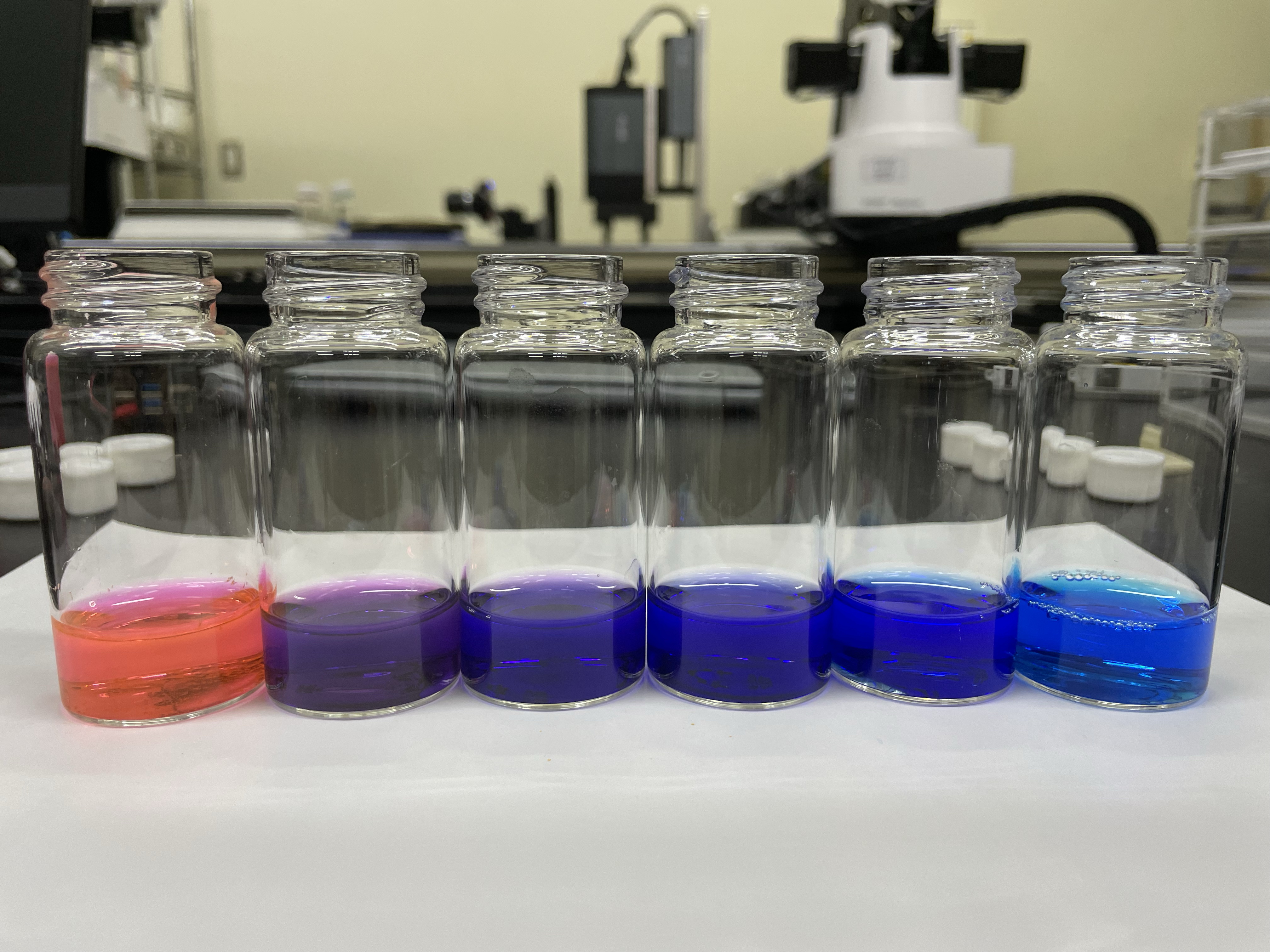 自動混合システムで作成したグラデーション溶液